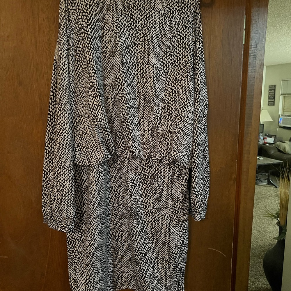 Beige by eci Long Sleeve Black and White Dress
